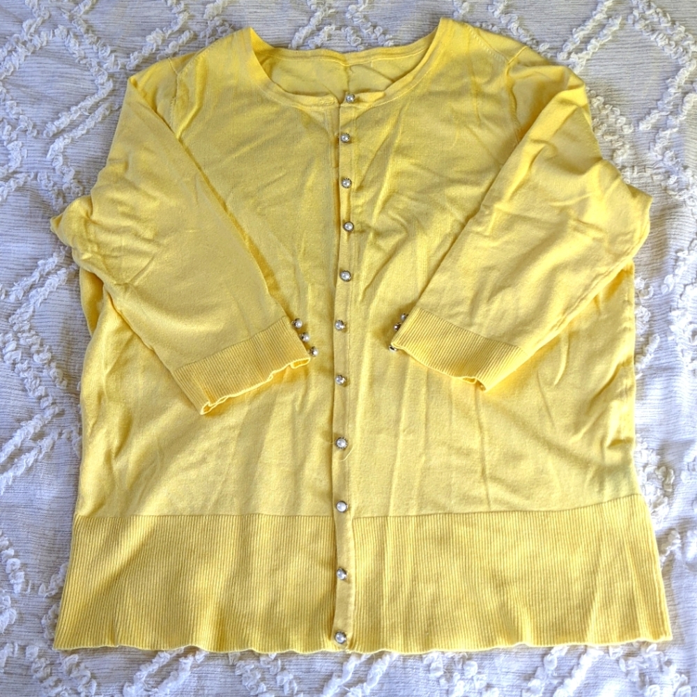 Lightweight sweater